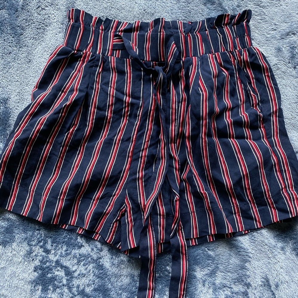 Ruffled Waist Shorts